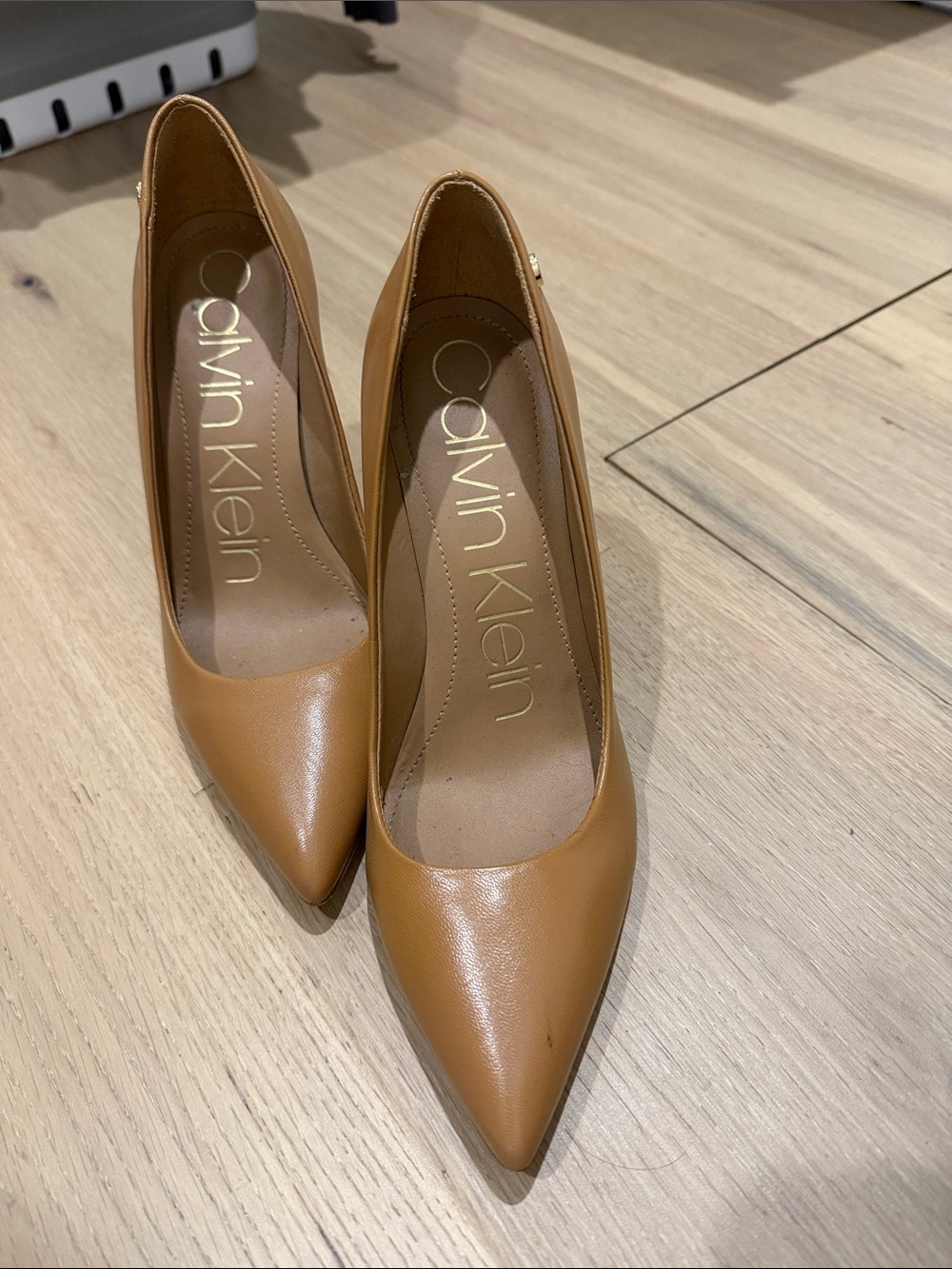 Calvin Klein Women's Camel Pointed-Toe Leather Pumps